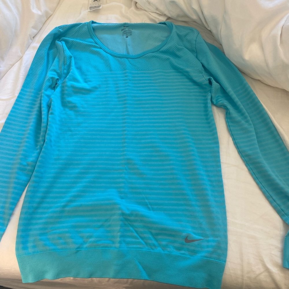 Nike dri fit long sleeve